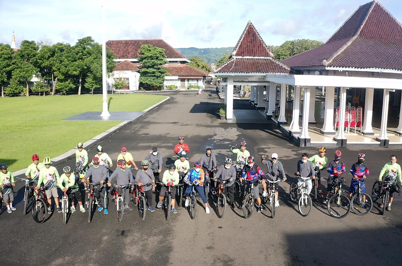 Gowes Bareng Komunitas Sepeda Pacitan di Kabupaten Pacitan